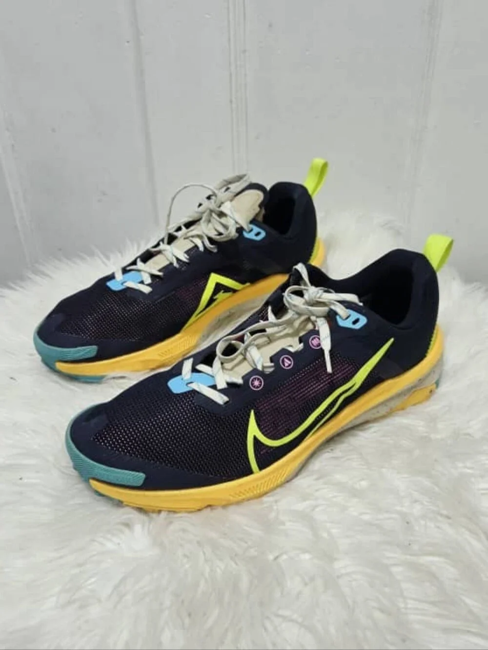 Nike Terra Kiger 9 'Obsidian Citron Volt' Trail Running Sneakers Men's Size 10